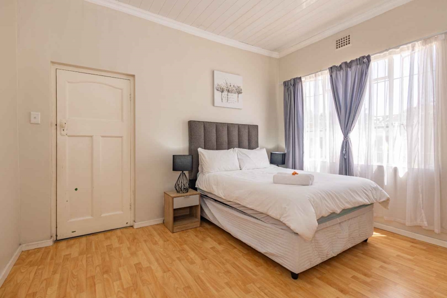 To Let 2 Bedroom Property for Rent in Oakdale Western Cape